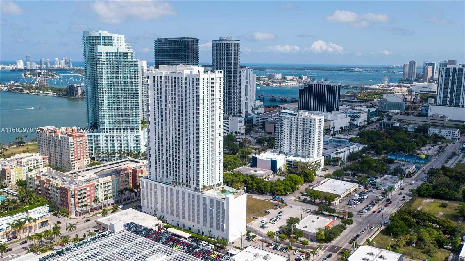 2000 Biscayne Blvd  2003, Miami, Condo,  for rent, InCom Real Estate - Sample Office 